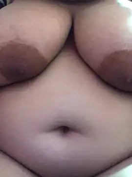 luzmelzinha online show from 03-11-26, 04:56