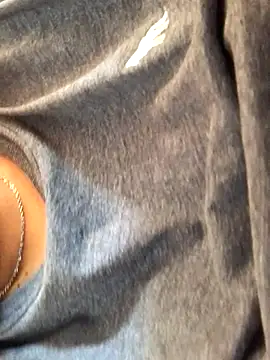 Snapshot of luzmelzinha chatting on 10-01-25, 01:37 luzmelzinha online show from 10-01-25, 01:37