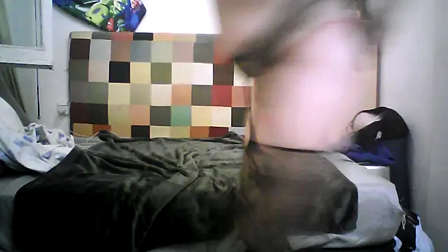 Snapshot of tuplaceroll chatting on 10-01-25, 02:27 tuplaceroll online show from 10-01-25, 02:27