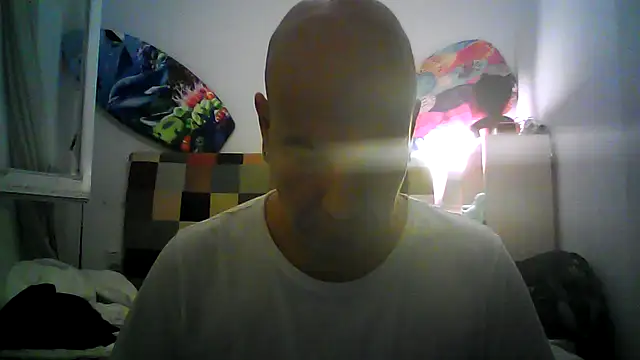 Snapshot of tuplaceroll chatting on 09-27-25, 01:23 tuplaceroll online show from 09-27-25, 01:23