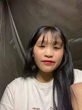 Snapshot of mika-bae chatting on 10-06-25, 03:51 mika-bae online show from 10-06-25, 03:51
