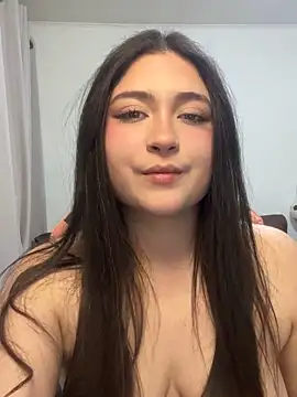 Snapshot of valentinauwu chatting on 07-02-26, 03:23 valentinauwu online show from 07-02-26, 03:23