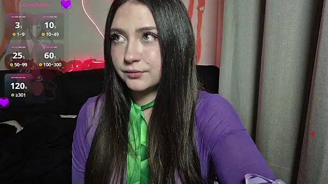 valentinauwu online show from 10-26-25, 04:13