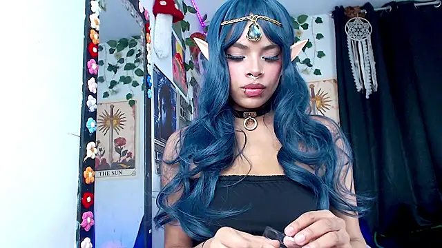 Raven luv online show from 10-10-25, 01:17