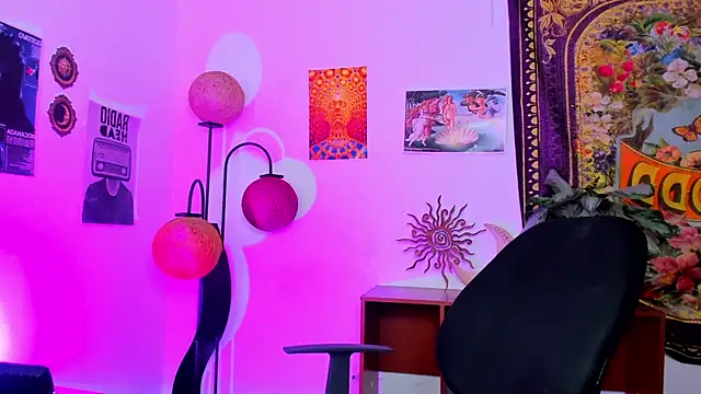 Raven luv online show from 04-01-26, 02:35