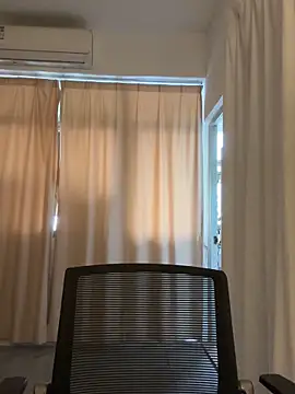 Snapshot of wly2028 chatting on 11-30-25, 06:03 wly2028 online show from 11-30-25, 06:03