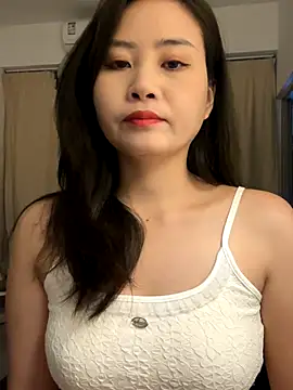 Snapshot of wly2028 chatting on 11-12-25, 12:31 wly2028 online show from 11-12-25, 12:31