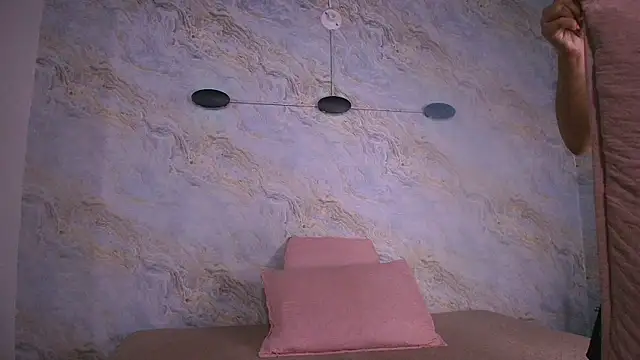 Snapshot of abbyrouss_ chatting on 10-11-25, 03:07 abbyrouss online show from 10-11-25, 03:07