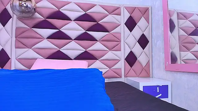 Snapshot of abbyrouss_ chatting on 09-22-25, 03:12 abbyrouss online show from 09-22-25, 03:12