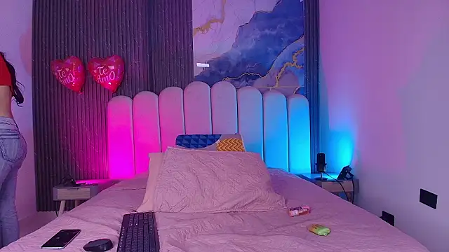 abbyrouss  online show from 02-18-26, 03:04