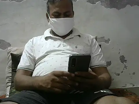 Famit025 online show from 03-25-26, 06:18