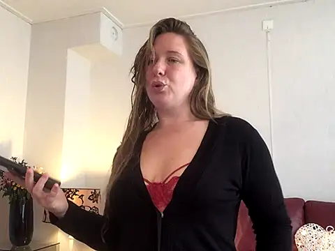 MazySunny online show from 11-20-25, 08:59