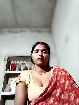 Snapshot of Cm_pooja chatting on 07-13-26, 04:28 Cm pooja online show from 07-13-26, 04:28