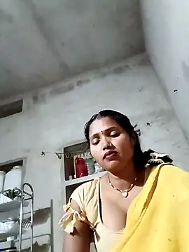Snapshot of Cm_pooja chatting on 07-21-26, 05:03 Cm pooja online show from 07-21-26, 05:03