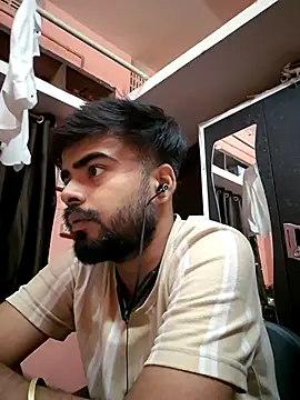 soniriyaa010101 online show from 04-13-26, 08:02