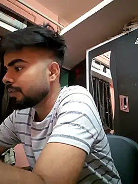 soniriyaa010101 online show from 04-02-26, 07:42