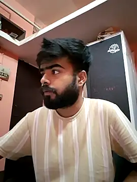 soniriyaa010101 online show from 03-10-26, 01:48