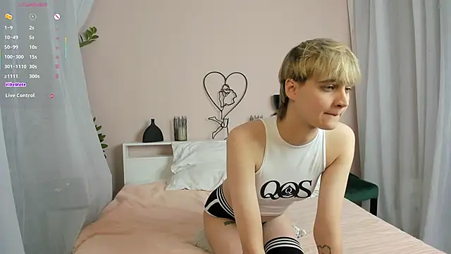 Astrellia online show from 10-16-25, 10:56