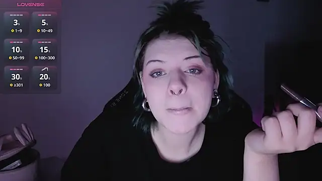 Snapshot of Alice_Zev chatting on 09-23-25, 02:57 Alice Zev online show from 09-23-25, 02:57