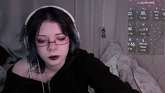 Alice Zev online show from 02-15-26, 12:44