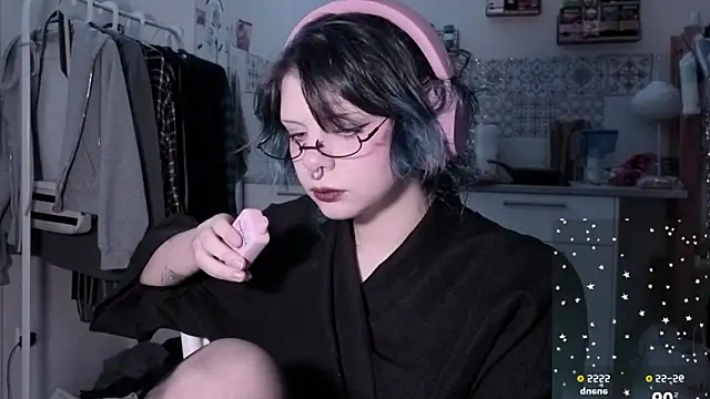 Alice Zev online show from 02-17-26, 01:14