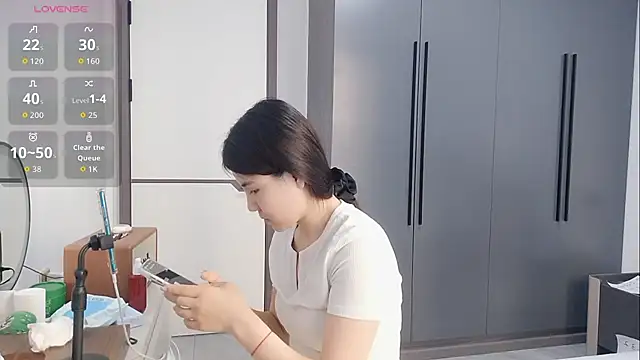 luckckcj online show from 10-31-25, 05:37