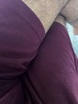 Snapshot of sunnu_97_ chatting on 10-16-25, 03:04 sunnu 97 online show from 10-16-25, 03:04