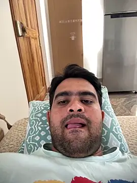 Snapshot of sunnu_97_ chatting on 02-19-26, 05:15 sunnu 97 online show from 02-19-26, 05:15