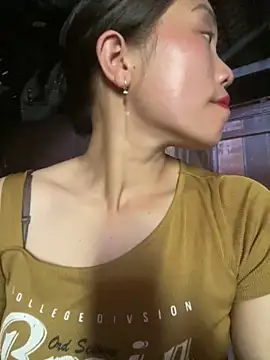 chipp-bong online show from 04-12-26, 07:33