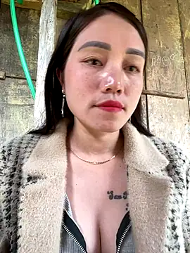 chipp-bong online show from 10-27-25, 03:29