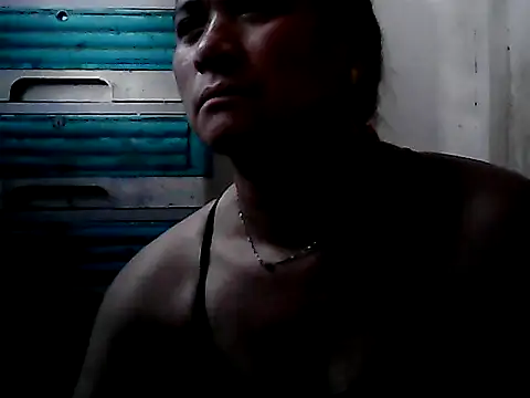 yoursPinayMama1682 online show from 10-11-25, 10:44