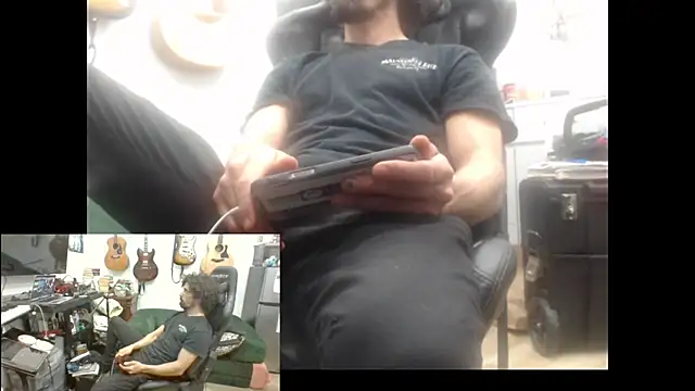 Snapshot of Stringin69 chatting on 02-17-26, 12:08 Stringin69 online show from 02-17-26, 12:08