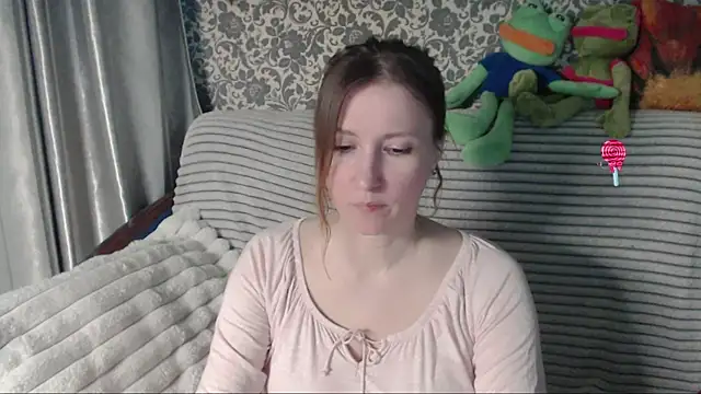 Snapshot of LesanaMagic chatting on 05-23-26, 06:29 LesanaMagic online show from 05-23-26, 06:29