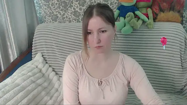 Snapshot of LesanaMagic chatting on 05-21-26, 02:14 LesanaMagic online show from 05-21-26, 02:14