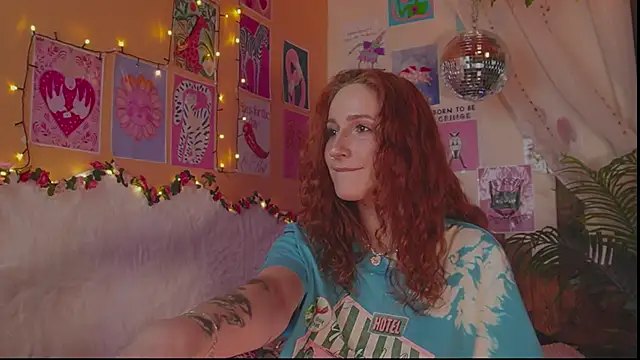 Snapshot of Charming_winky chatting on 02-10-26, 02:05 Charming winky online show from 02-10-26, 02:05