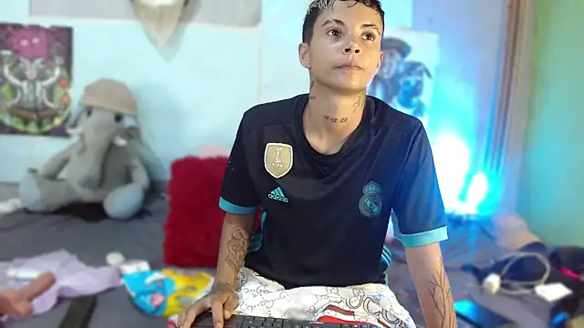 Dorland777 online show from 09-10-25, 01:15