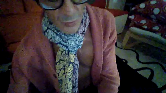 Snapshot of AntonioNice_iml chatting on 10-18-25, 06:43 AntonioNice iml online show from 10-18-25, 06:43
