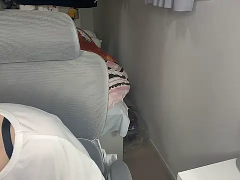 naginagisan online show from 06-15-26, 12:05