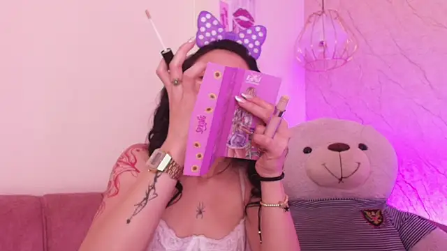 april bennett online show from 11-06-25, 12:31