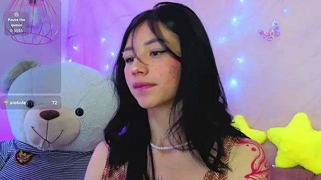 Snapshot of april_bennett chatting on 06-04-26, 01:16 april bennett online show from 06-04-26, 01:16