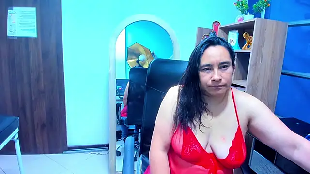 LeilaSmith  online show from 06-16-26, 10:59