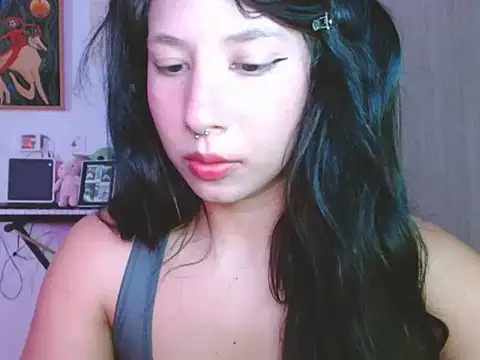 Snapshot of babyvavi chatting on 06-18-26, 01:38 babyvavi online show from 06-18-26, 01:38