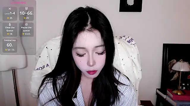 Wfrost0707 online show from 01-12-26, 11:06