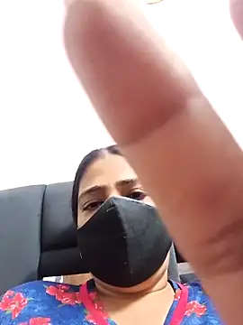 Snapshot of hottie_jenny9 chatting on 10-09-25, 03:51 hottie jenny9 online show from 10-09-25, 03:51