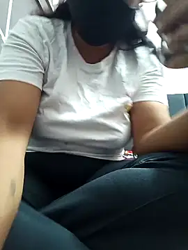 Snapshot of hottie_jenny9 chatting on 10-02-25, 03:54 hottie jenny9 online show from 10-02-25, 03:54