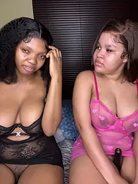 MilfBoobsxx online show from 11-18-25, 11:15