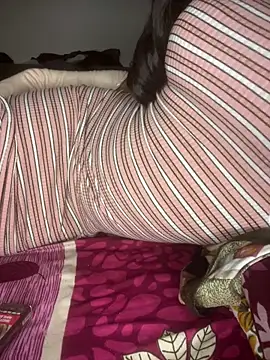 pranjal00000 online show from 11-26-25, 09:37