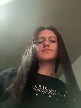 Caroline daring online show from 03-22-26, 08:21