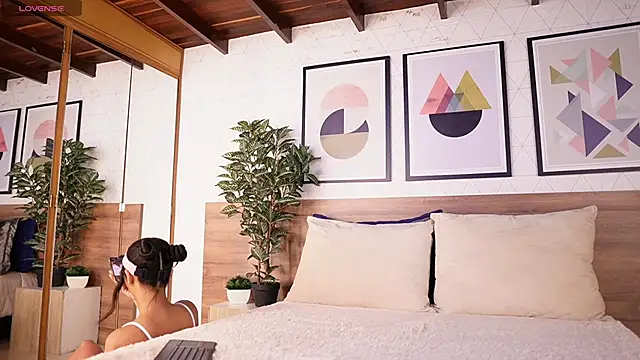 VictoriaShelby online show from 04-09-26, 11:38