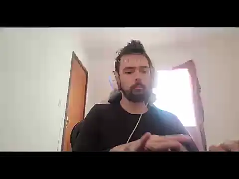 Snapshot of Arthur_Rj_21 chatting on 09-29-25, 04:12 Arthur Rj 21 online show from 09-29-25, 04:12